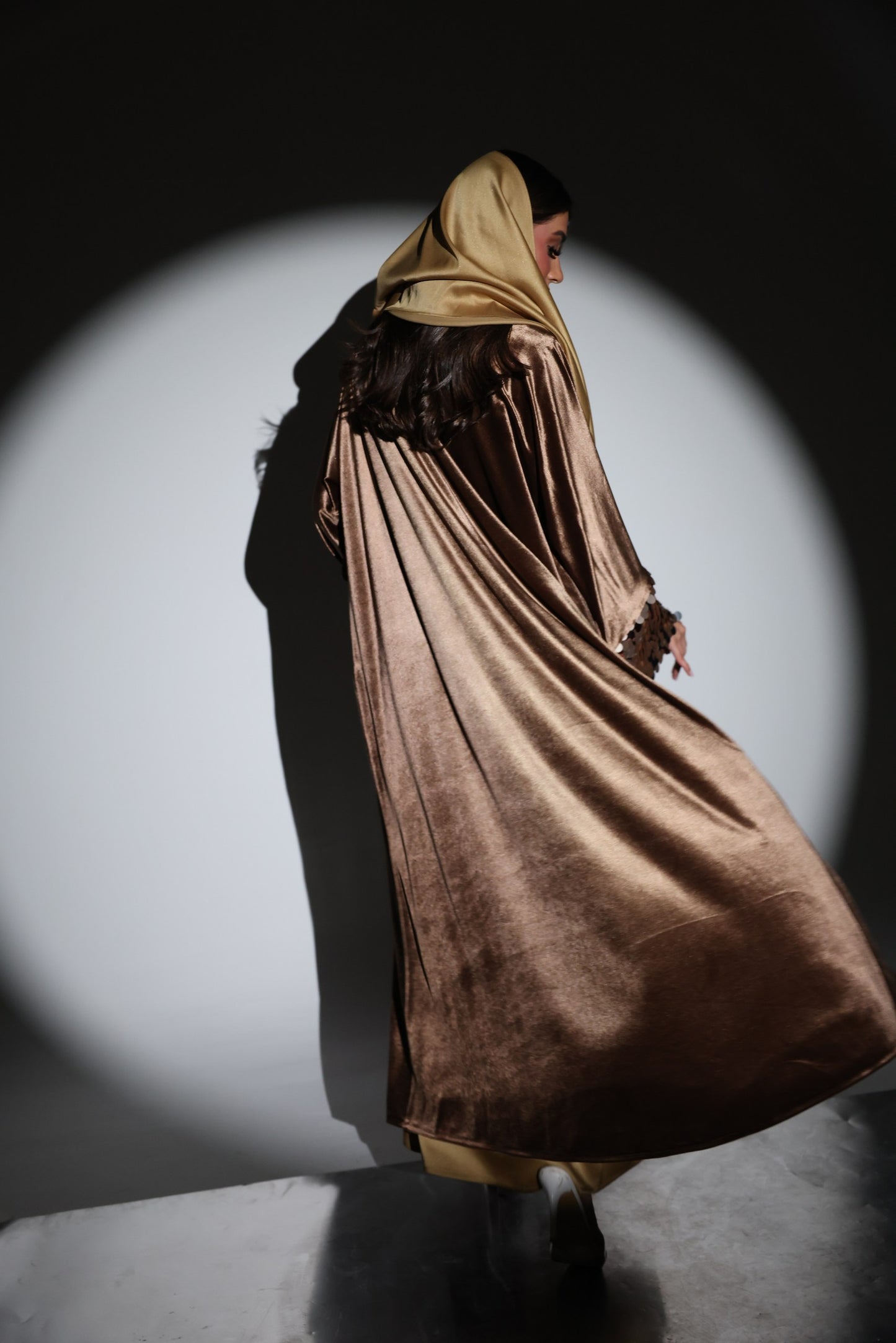 Zainab Velvet Abaya Set With Glitter